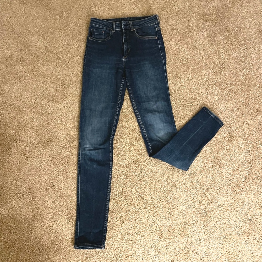 High waisted skinny jeans